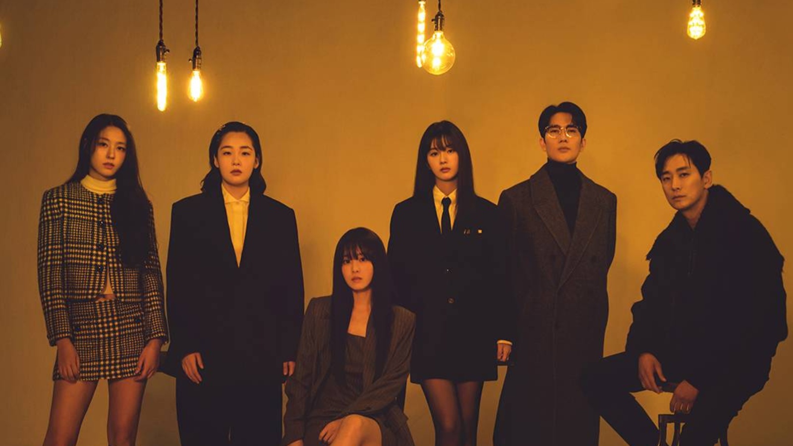 Light Shop cast picture