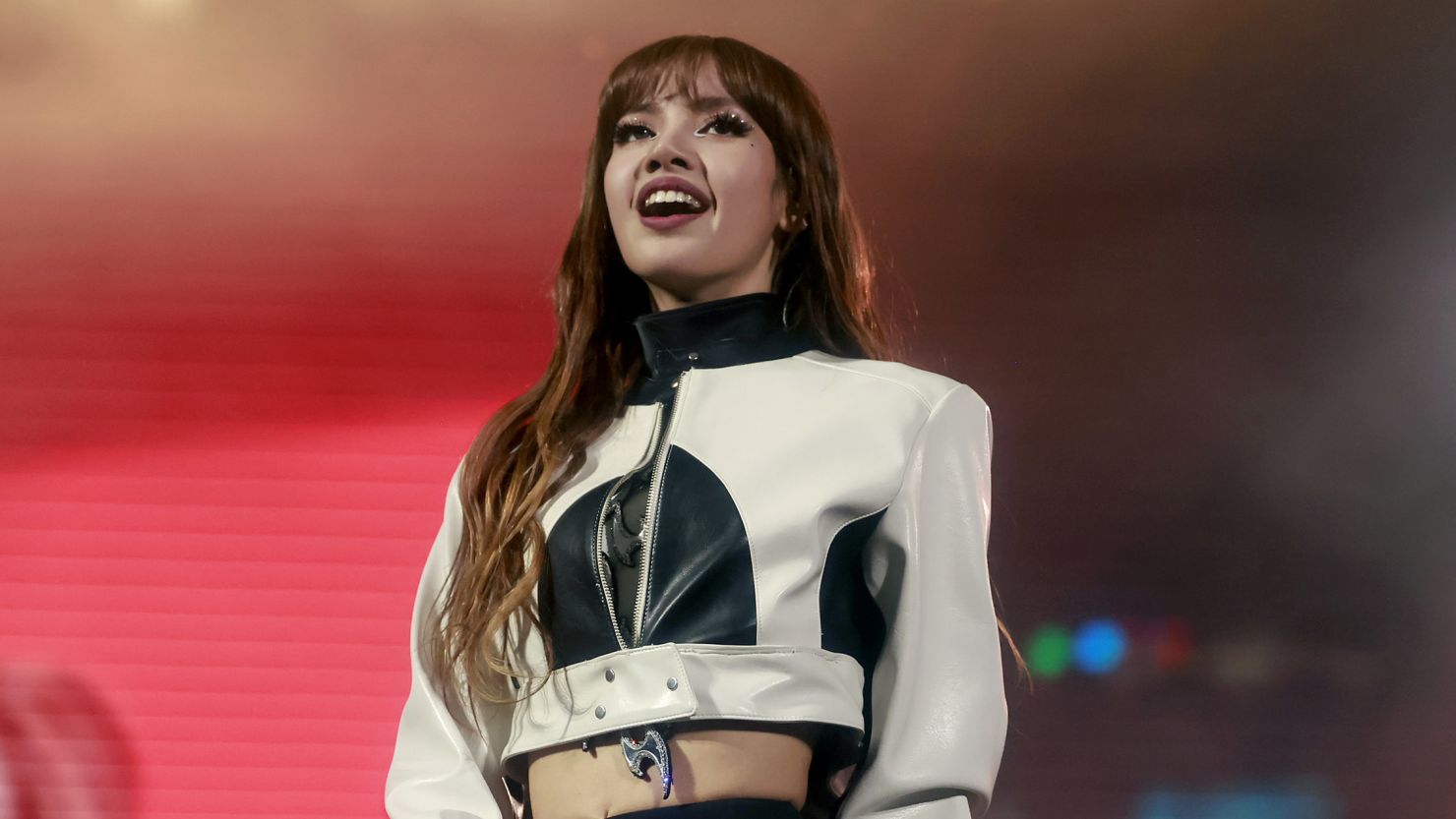 Did Lisa Leave Blackpink?